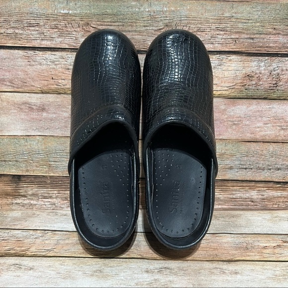 Sanita Black Patent Leather Nursing Clogs - Picture 6 of 9